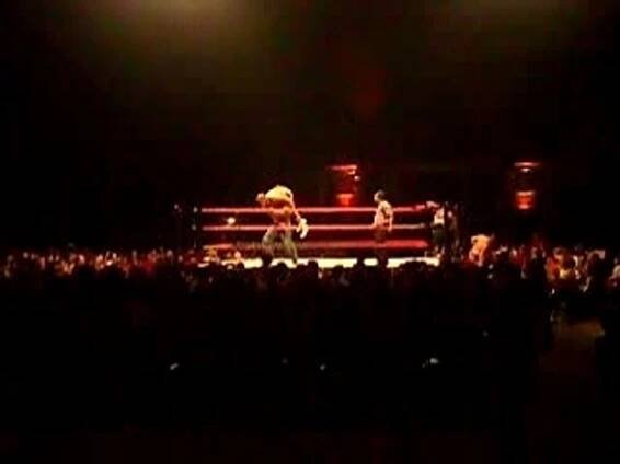 Candice Michelle & Mickie James Vs Melina & Victoria - Vídeo Dailymotion