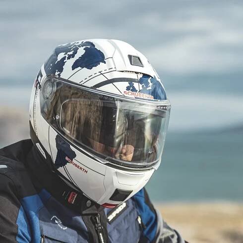 Vyklápěcí přilba SCHUBERTH C5 Globe Blue | Geneze