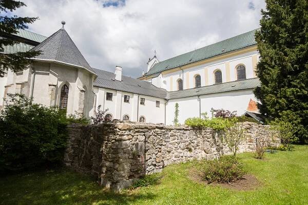 Velikonoce na hradech a zámcích. Oživí je koulení vajec, hry i tradice