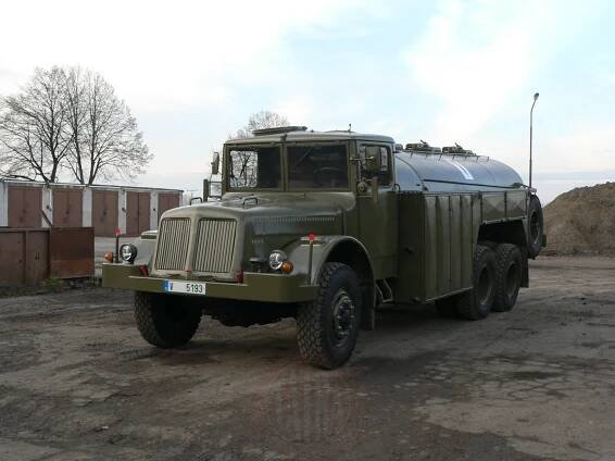 T111C, 6×6, Vláďa – Tatra Historik Klub ČR