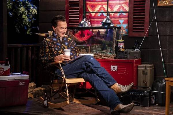 The Last Drive-In with Joe Bob Briggs - Z filmu - John Bloom