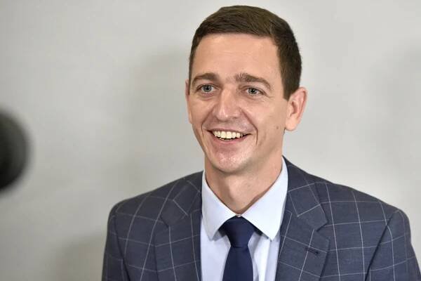 Hejtmanem naplno. Grolich končí po deseti letech v čele Velatic