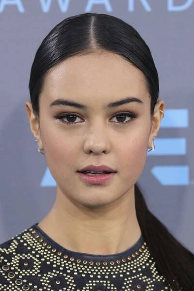 Courtney Eaton herečka