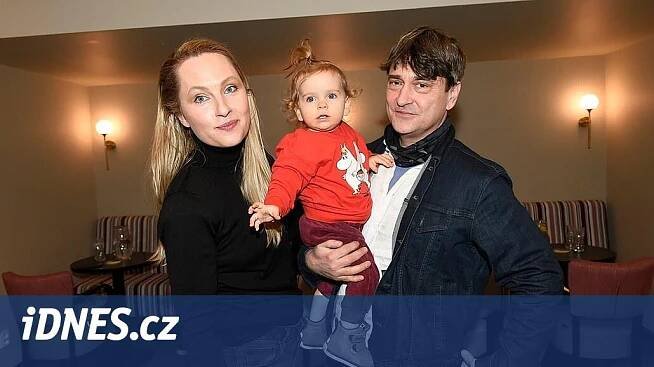 Saša je pro své čtyři dcery boomer, prozradila na manžela Lída Rašilovová - iDNES.cz