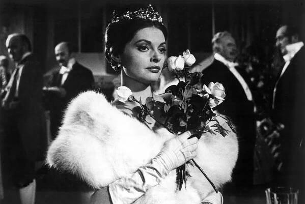 Zemřel sex-symbol 50. let Nadja Tillerová (†93)! Hrála i s Brejchovou
