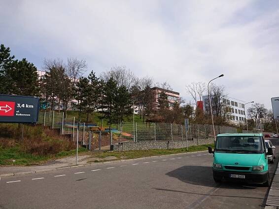 Soubor:Praha, Vysočany, Bumbálkův vršek (01).jpg