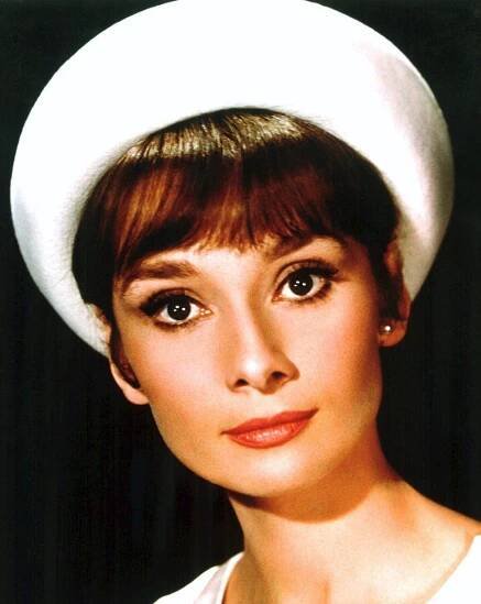 Audrey Hepburn: Přejídala se, kouřila tři krabičky denně a pětkrát potratila