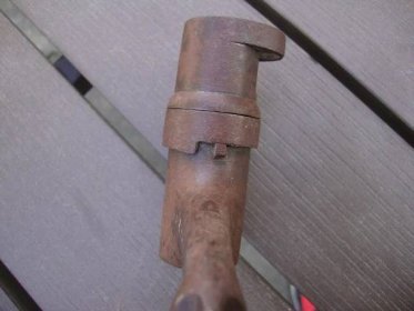 Starožitný tulejový bodák bajonet původní stav pěkný nezkrácený  - Vojenské sběratelské předměty