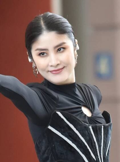 Kelly Chen - Wikipedia