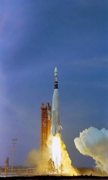 Štart raketového stupňa Agena pomocou nosnej rakety Atlas, 18. júl 1966