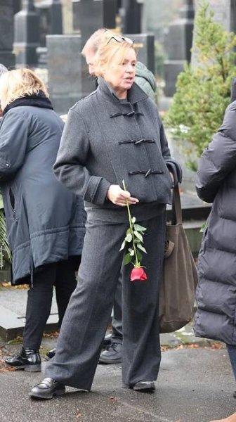 Emotivní loučení s producentem Novákem (†63): Zlomená Hyberová a slzy Zázvůrkové! Kdo všechno přišel?