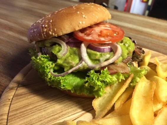 Montana Sport Grill Bar Hořovice | Apetee