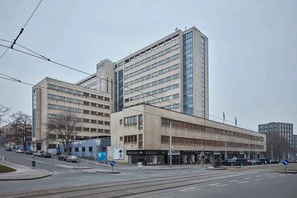 Dům Radost. První československý mrakodrap a funkcionalistická dominanta Žižkova