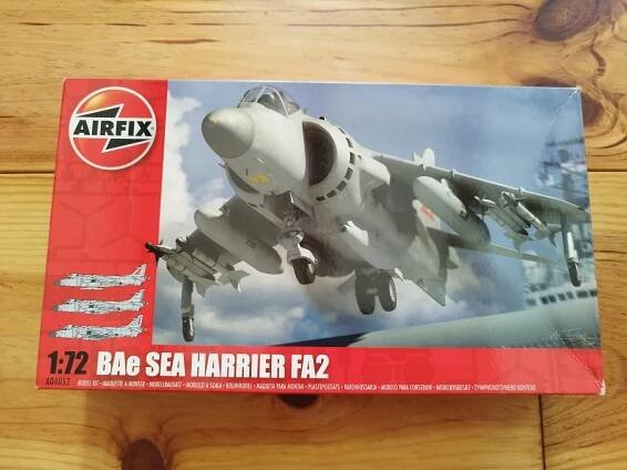 BAe Sea Harrier FA2 1:72 Airfix   - Vojenské modely letadel