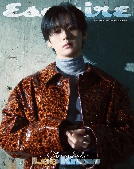 [PREORDER] STRAY KIDS - Lee Know Esquire Korea Aug. 2025