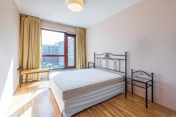 Pronájem bytu 2+kk 55 m², Rohanské nábřeží, Praha, Praha
