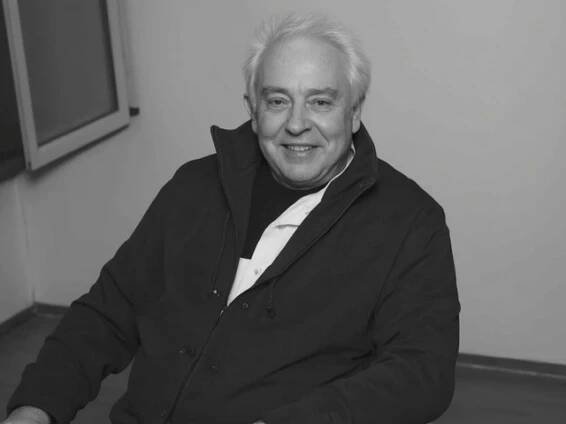 Jiří Krampol odešel ve věku 87 let: Legenda českého dabingu a herectví