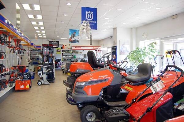 Husqvarna Česká Skalice - STAVIS