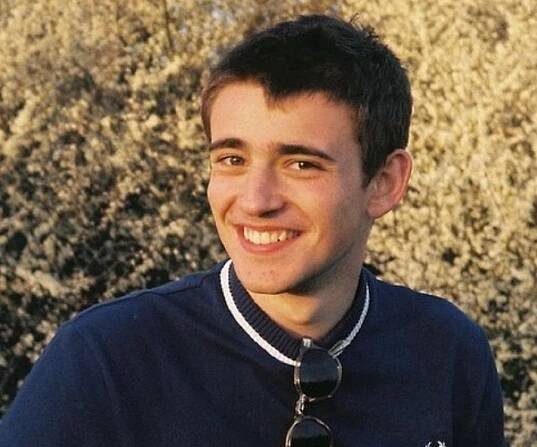 Charlie Rowe Biography - Facts, Childhood, Family Life & Achievements
