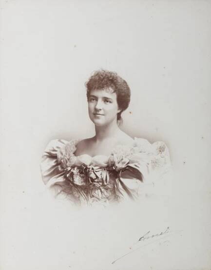 Soubor:Rainha D. Amélia, autografada.png – Wikipedie