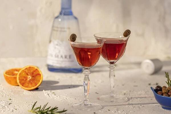 MED SOUL WITH GIN MARE - Brander Cocktails