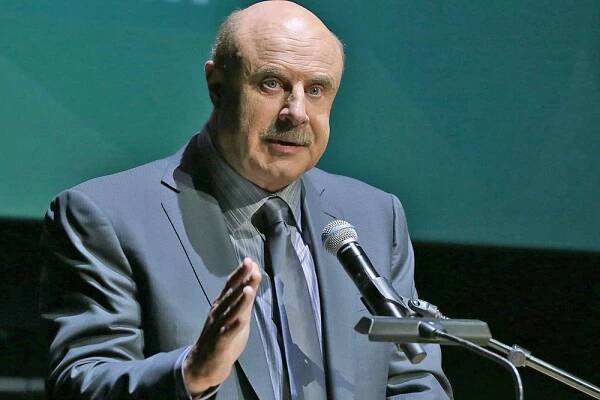 LOS ANGELES, CA - NOVEMBER 15: Dr. Phil McGraw speaks onstage at Zimmer Children's Museum Discovery Award Dinner at Skirball Cultural Center on November 15, 2016 in Los Angeles, California. (Photo by Rebecca Sapp/Getty Images for Zimmer Children's Museum)