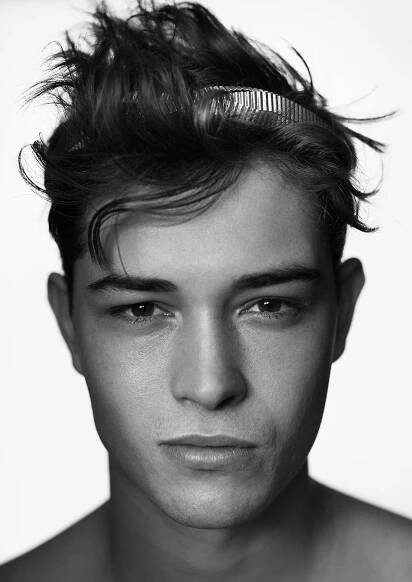 GROOMING — Michael Silva Hair