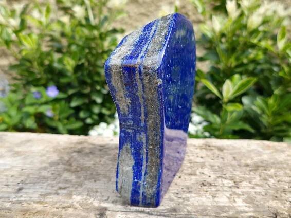 Freeform lapis lazuli z Pákistánu 1021g - naturshop.cz