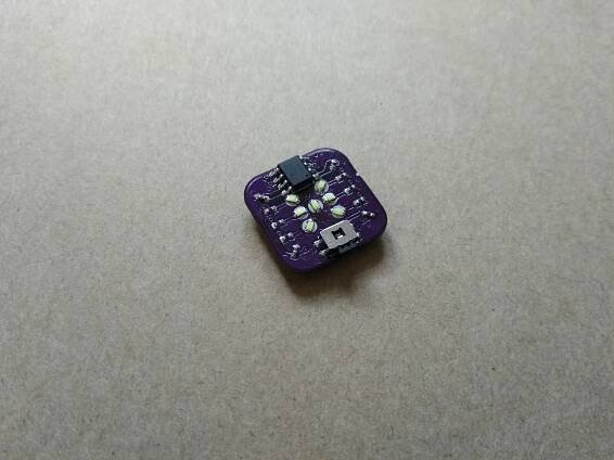 A Tiny Electronic Dice | Zak's Electronics Blog