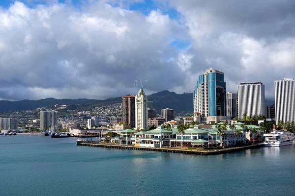 city next to water, Downtown Honolulu