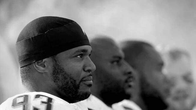 Syracuse Football: Top 10 players that should have their jerseys retired
