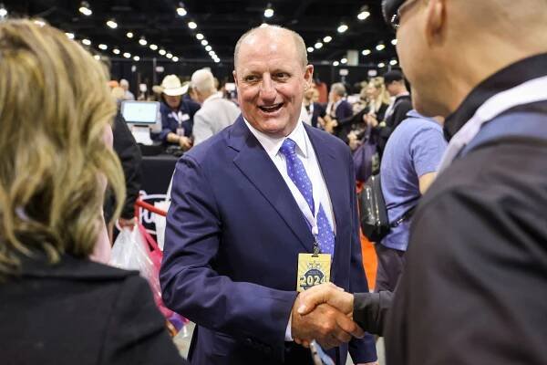 Greg Abel is the successor to Warren Buffett at Berkshire Hathaway. Here's how he got there