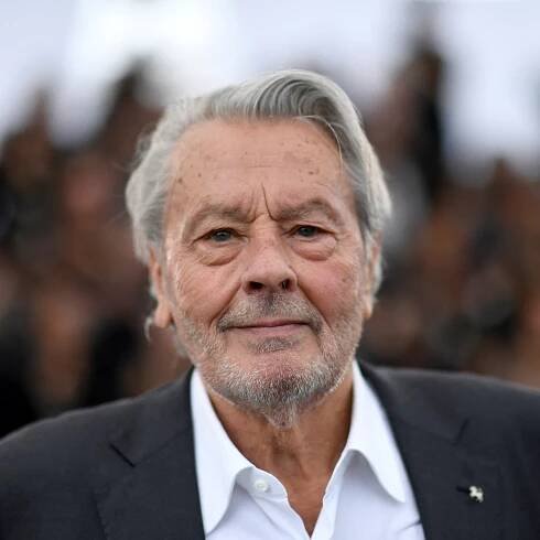 Alain Delon : Hiromi Rollin dépose plainte pour dénonciations calomnieuses