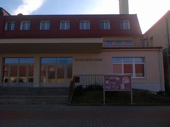 Reference Kulturní dům | Dvořan IZOLMONT Bzenec s.r.o