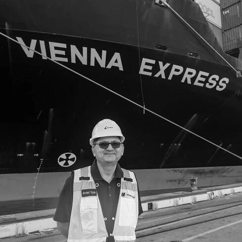 Hapag-Lloyd VIENNA EXPRESS