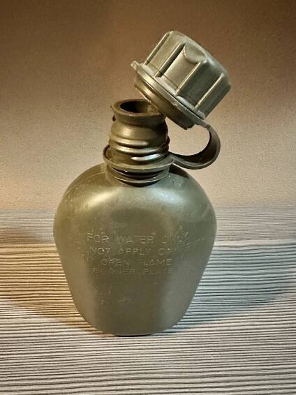 Polní láhev originál US army | Army shop, airsoft, armyburza - největší burza s militariemi v ČR