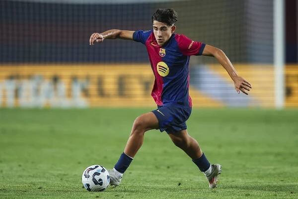 Three La Masia youngsters who could receive first-team chances following midfielder's imminent exit | Barca Universal
