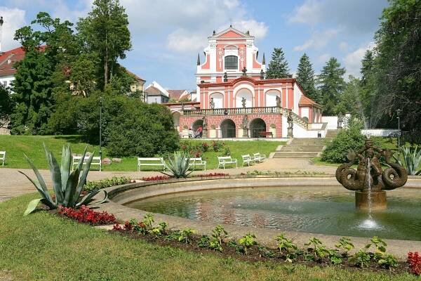 Sala terrena - Sdružení historických sídel Čech, Moravy a Slezska