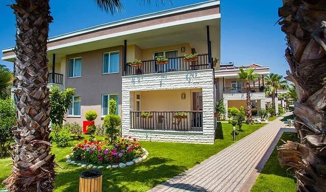 Hotel Turan Prince: fotografie vybavení exteriérů a interiérů ubytování.