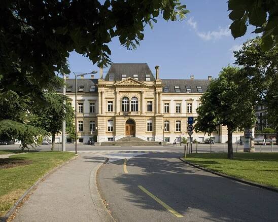 Universität Neuenburg – Wikipedia