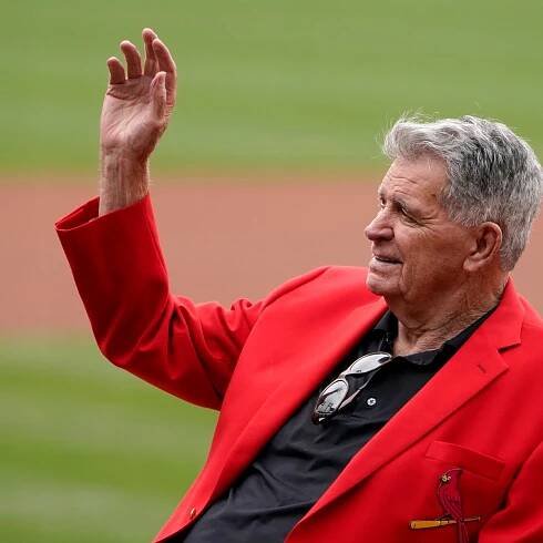 Cardinals broadcaster, World Series champ Mike Shannon dies