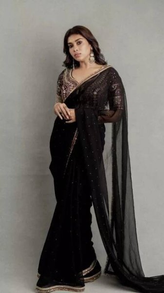 Dushara Vijayan Sets a Bold Trend with Her Dazzling Saree Looks