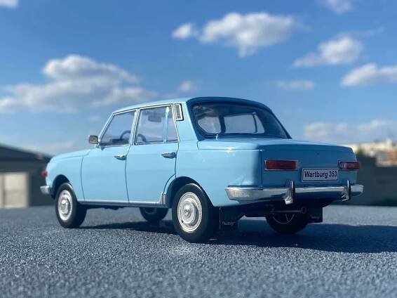Model auta Wartburg 353