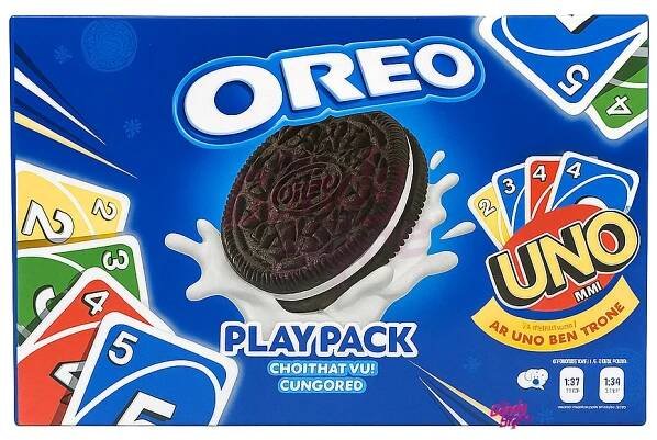 Oreo sušenky s vanilkovou náplní s hracími kartami UNO 257 g