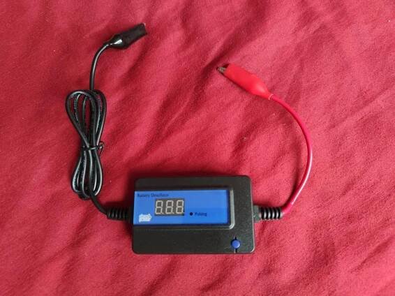Desulfator baterii