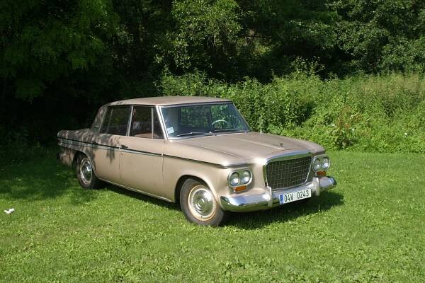 Studebaker Lark VIII Cruiser - Přivandrovalec ze států