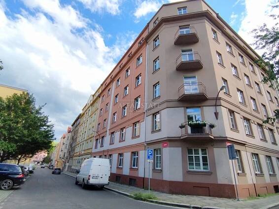 Prodej bytu 3kk,91 m2, ul. Nábřeží Jana Palacha, Karlovy Vary | RealityMIX