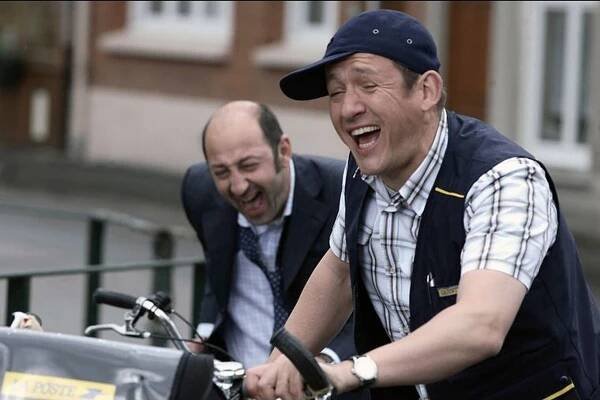 "La vie pour de vrai" : complicité, retrouvailles, répétitions... Dany Boon et Kad Merad se confient à RTL