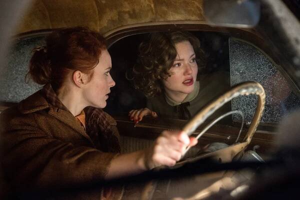 Do posledního dechu - Z filmu - Rachel Brosnahan, Holliday Grainger