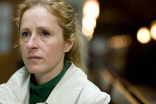 Zákon a pořádek: Spojené království - Unloved (S01E02) (2009)